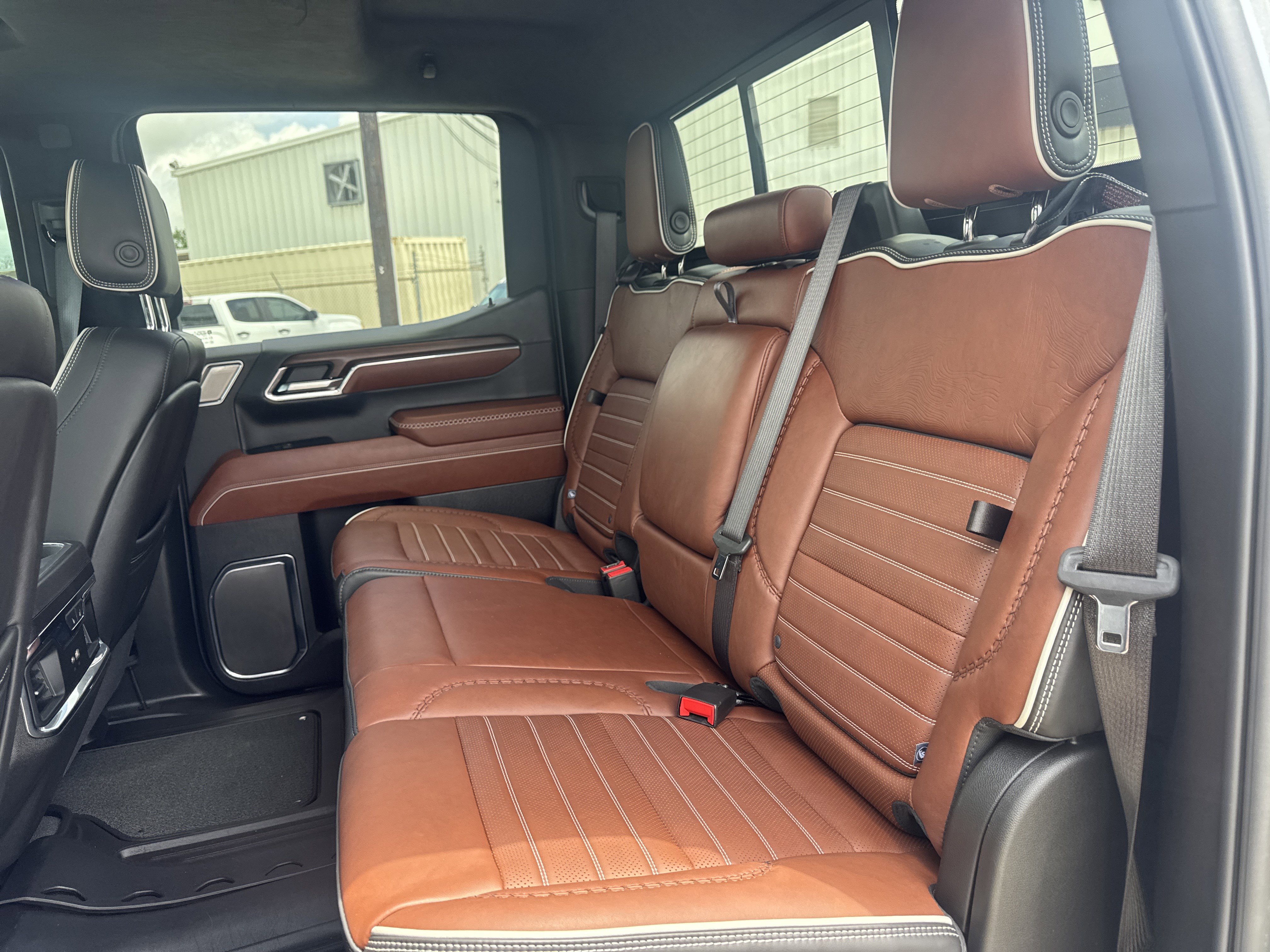 Used 2024 GMC Sierra 1500 Denali Ultimate AWD/4WD image 10