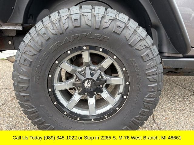 Used 2014 Jeep Wrangler Unlimited Rubicon w/ Max Tow Package AWD/4WD image 10