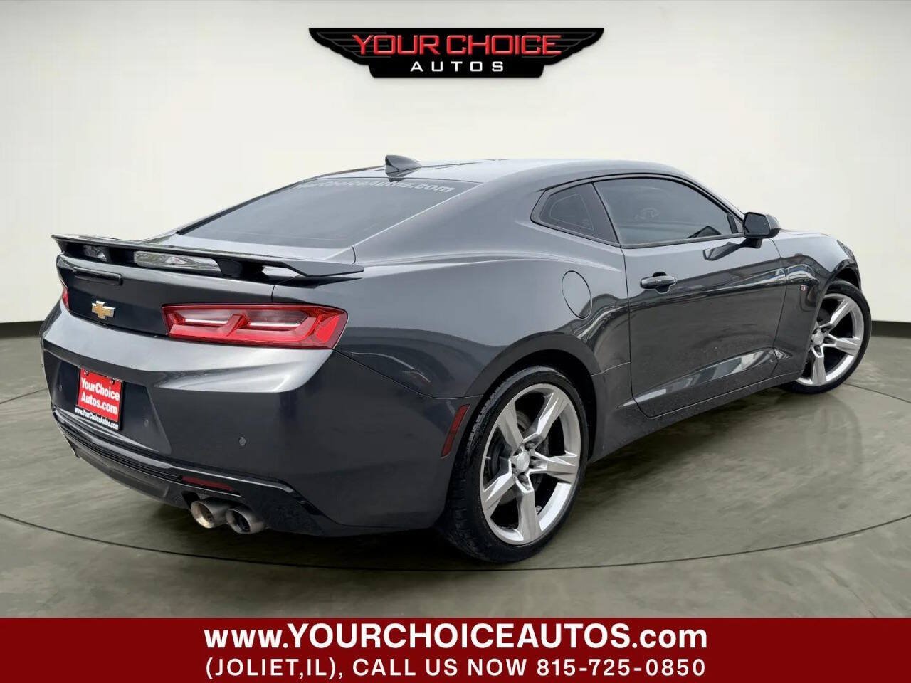 Used 2018 Chevrolet Camaro SS RWD image 6