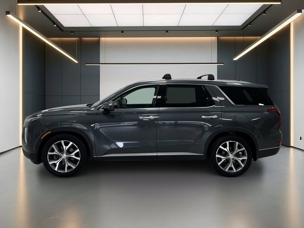 Used 2022 Hyundai Palisade SEL w/ Premium Package FWD image 2