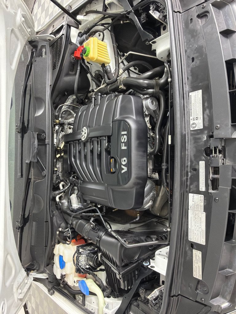 Used 2013 Volkswagen Touareg VR6 AWD/4WD image 27