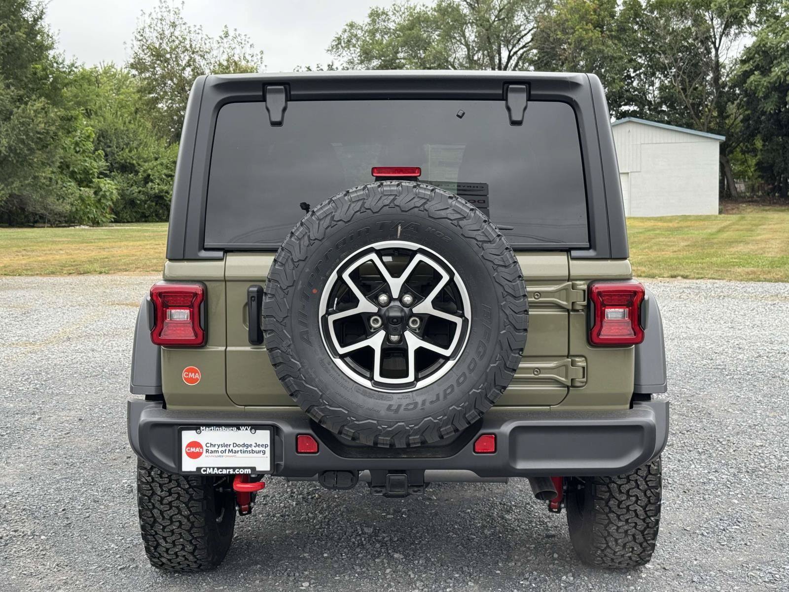 New 2025 Jeep Wrangler Unlimited Rubicon w/ Convenience Group AWD/4WD image 20