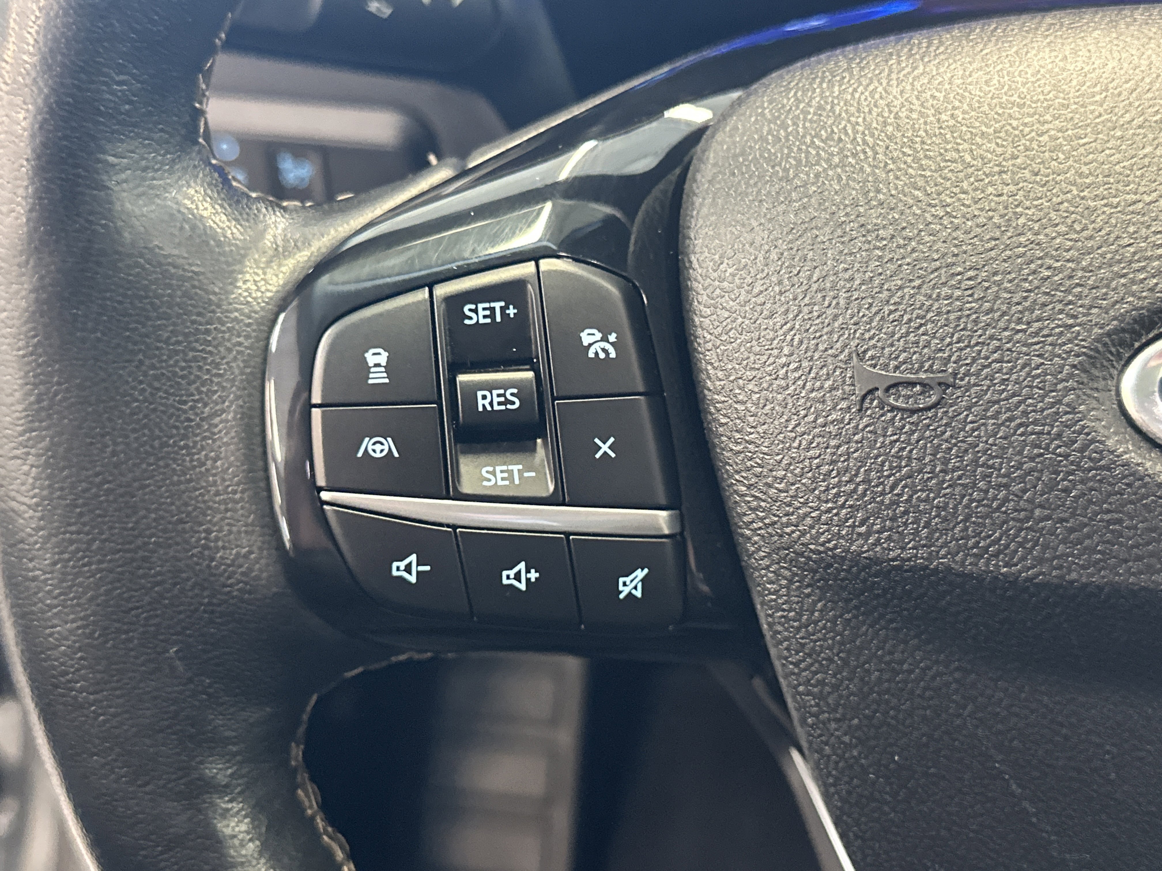 Used 2022 Ford Escape Titanium w/ Titanium Elite Package image 36