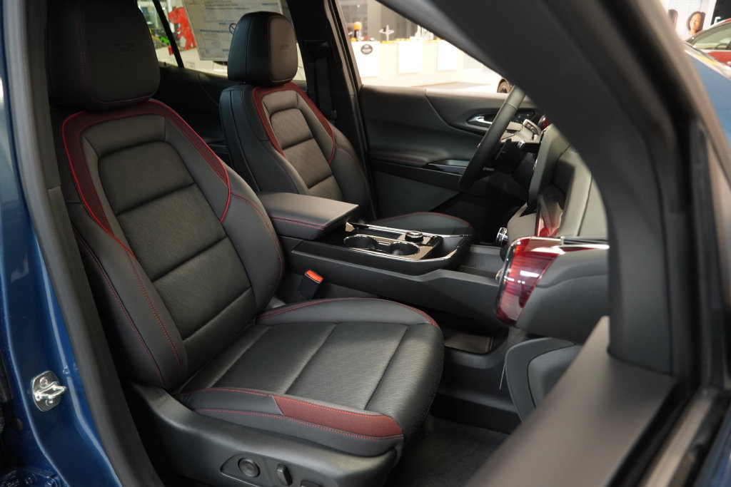 New 2027 Chevrolet Equinox RS w/ Convenience Package III AWD/4WD image 41