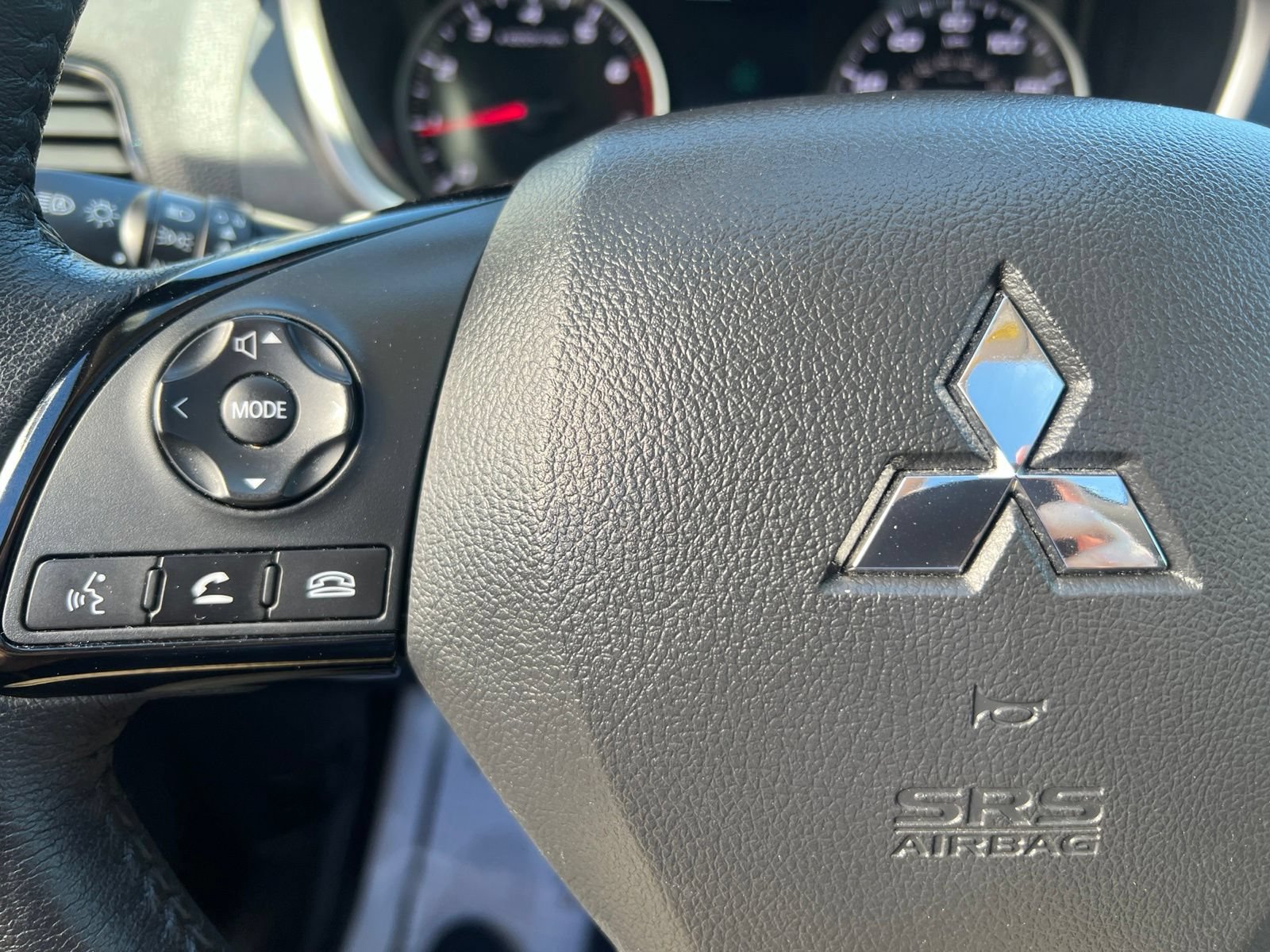 Used 2023 Mitsubishi Eclipse Cross AWD image 19