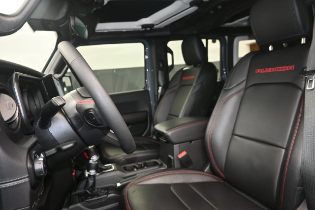 Used 2024 Jeep Wrangler Unlimited Rubicon w/ Safety Group AWD/4WD image 9