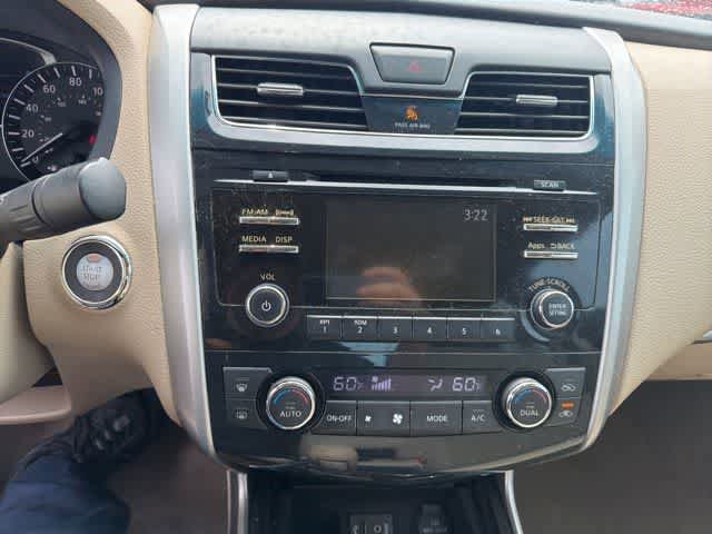 Used 2014 Nissan Altima 2.5 SV FWD image 25