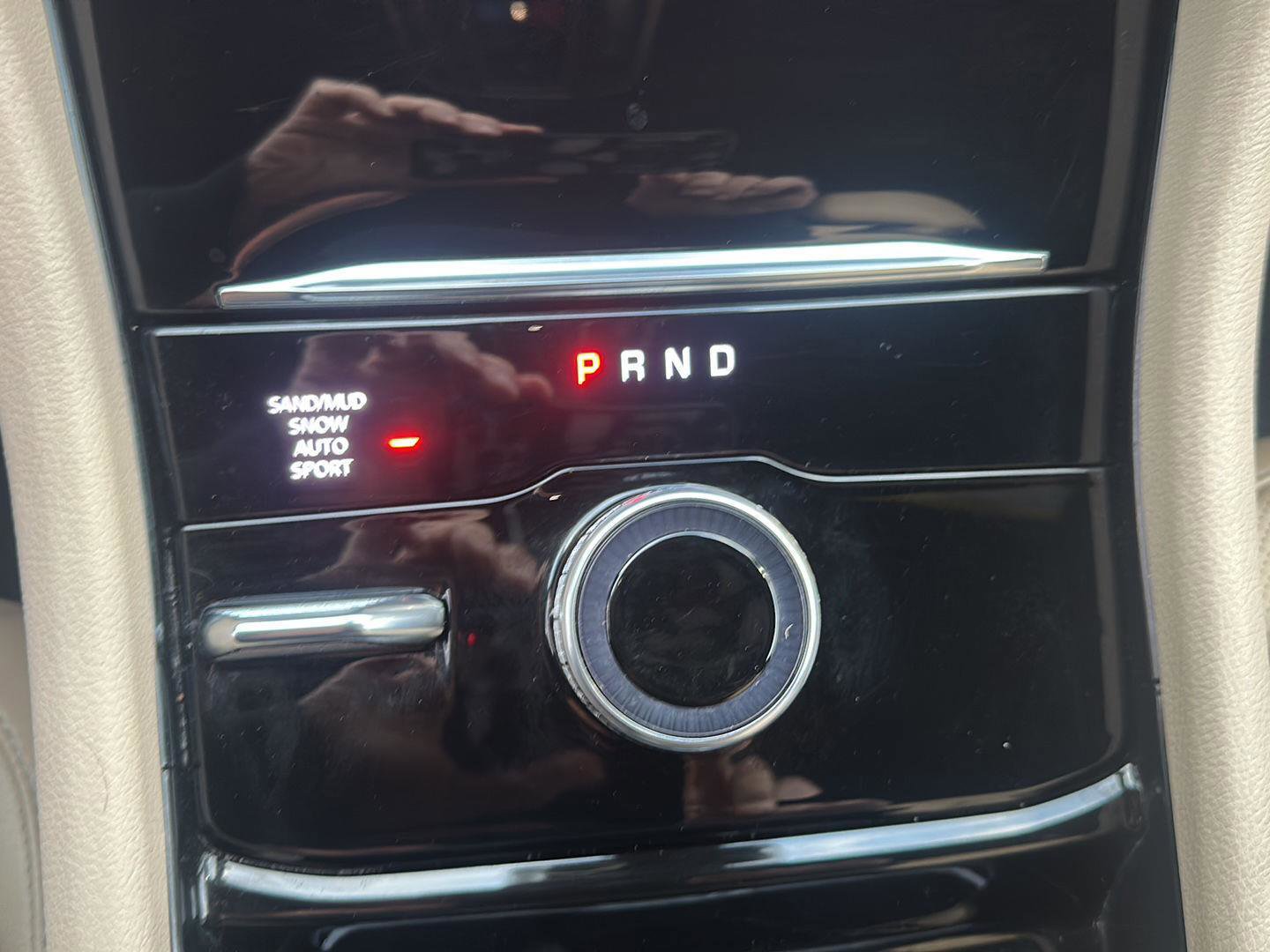 Used 2023 Jeep Grand Cherokee Limited w/ Luxury Tech Group II image 19