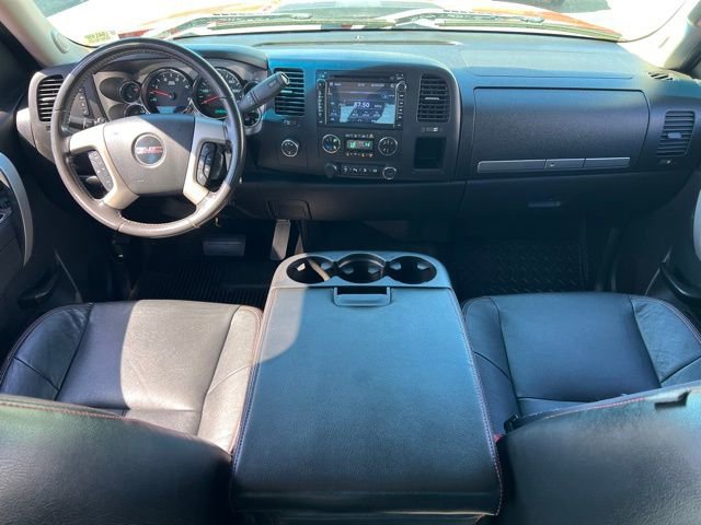 Used 2011 GMC Sierra 2500 SLE w/ SLE Preferred Package AWD/4WD image 10