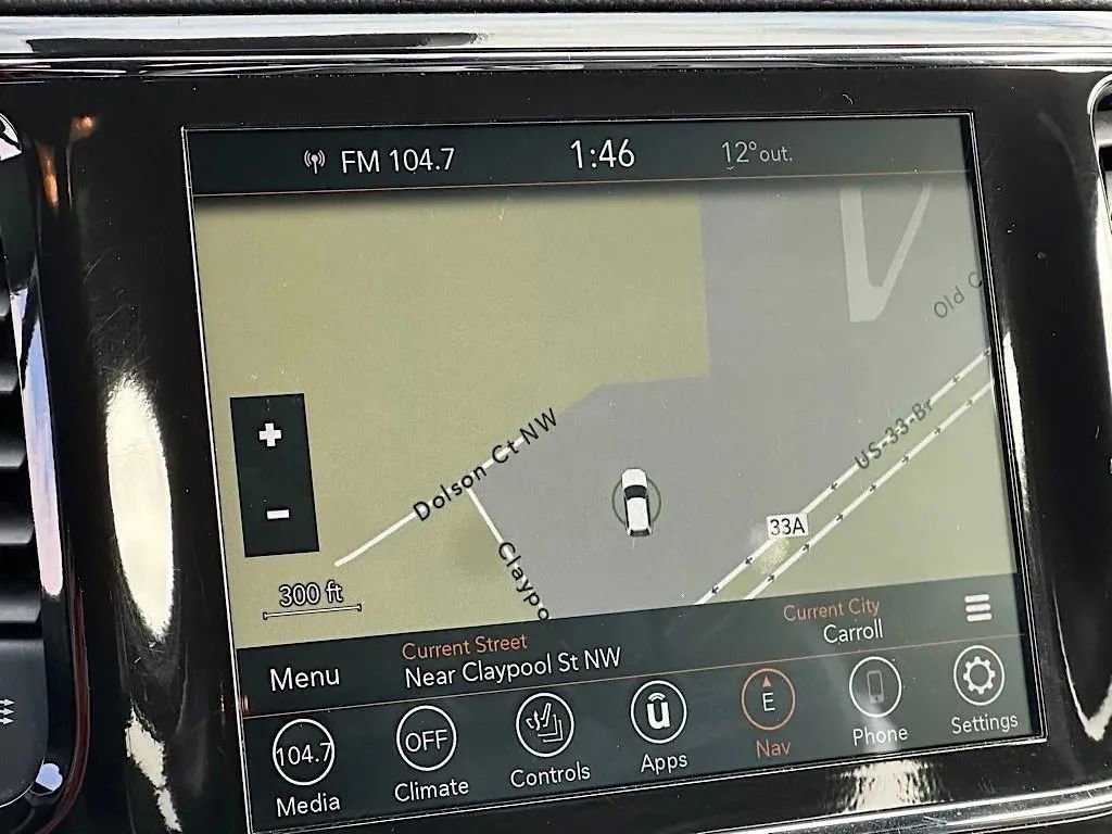 Used 2022 Jeep Grand Cherokee Limited w/ Technology Group image 27