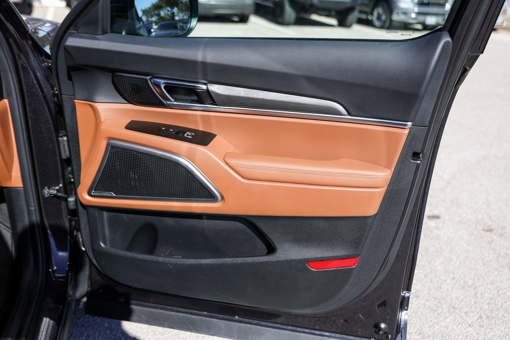 Used 2025 Kia Telluride EX X-Line image 33
