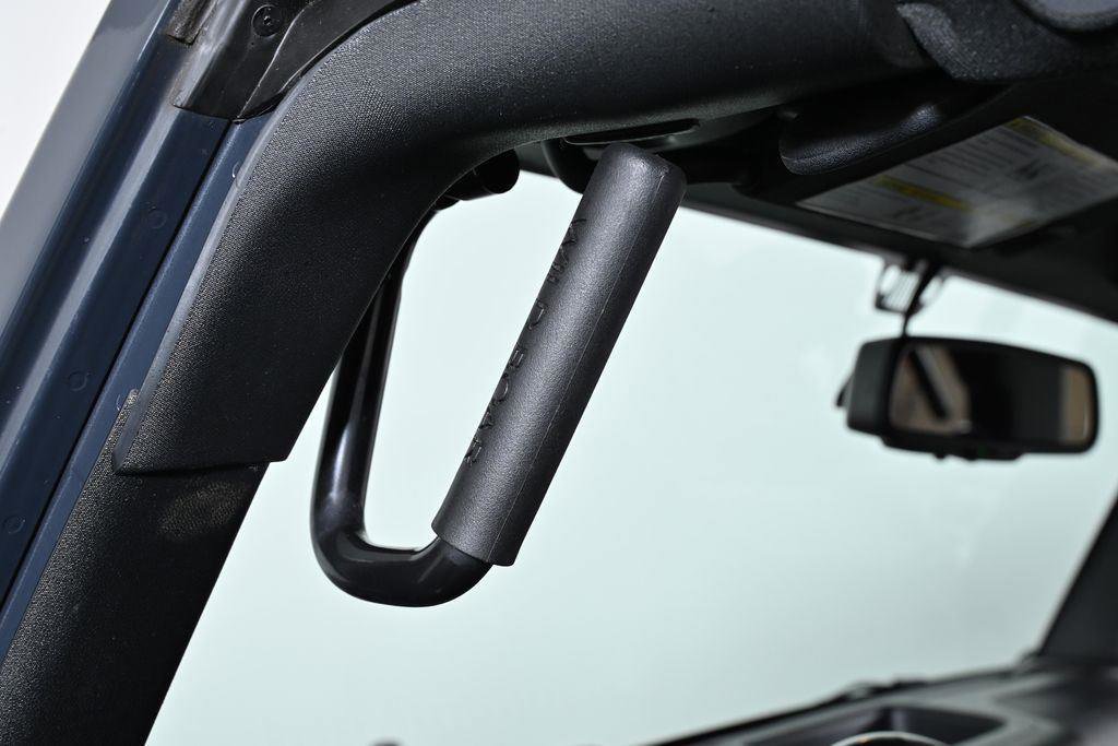 Used 2018 Jeep Wrangler Unlimited Sport S image 29