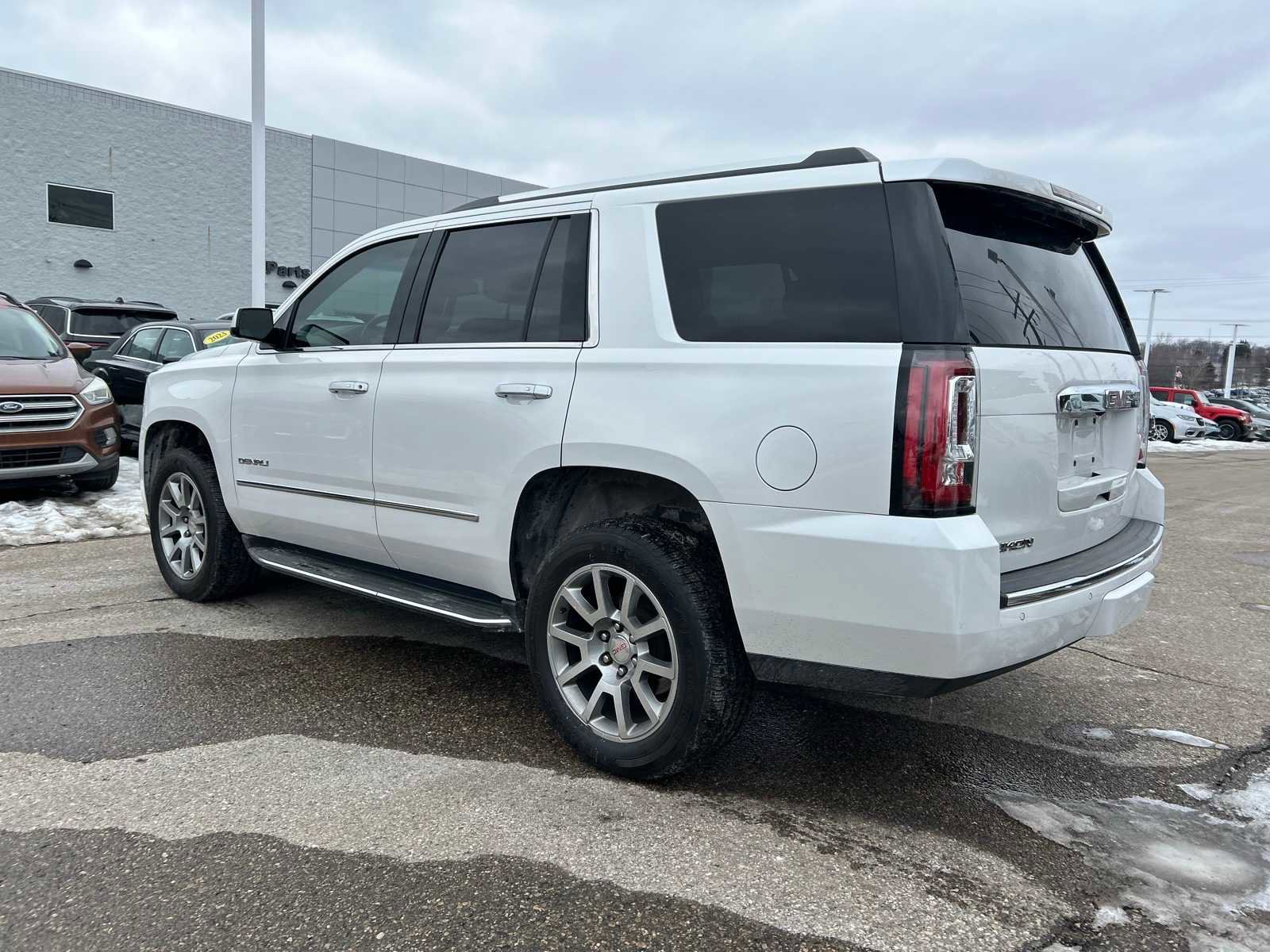 Used 2017 GMC Yukon Denali w/ Open Road Package image 27