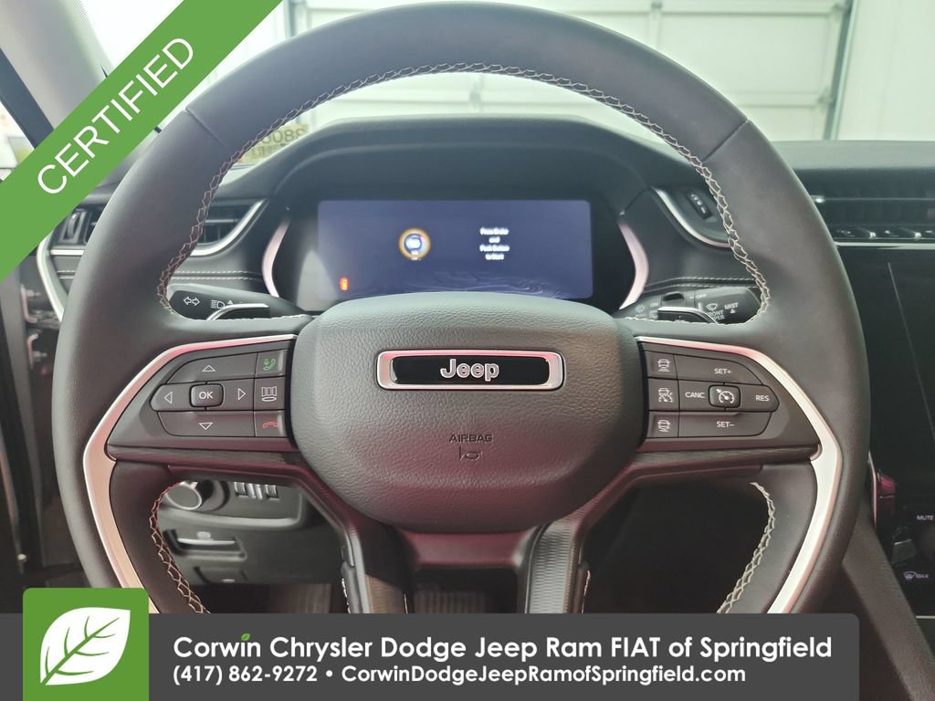 Used 2023 Jeep Grand Cherokee L Laredo AWD/4WD image 21