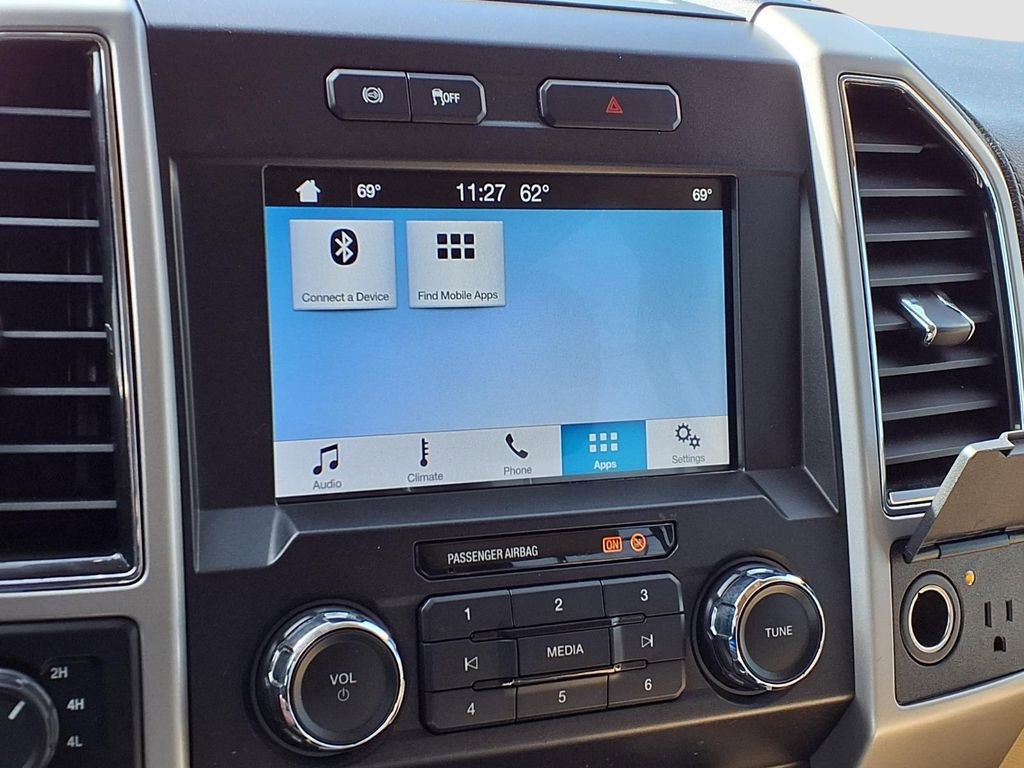 Used 2019 Ford F250 Lariat w/ Chrome Package image 26