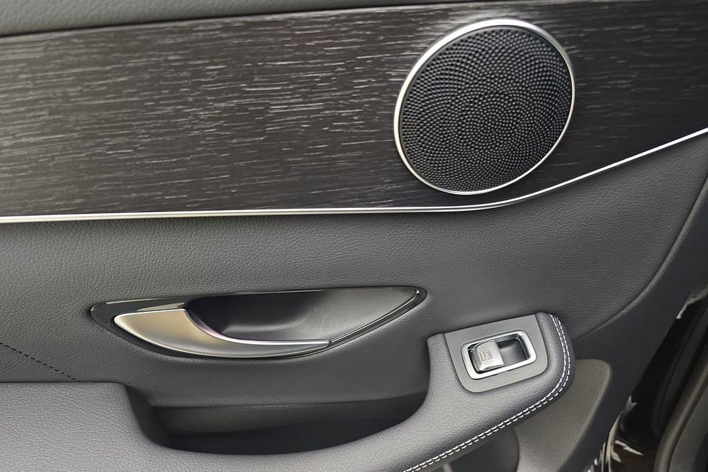Used 2022 Mercedes-Benz GLC 300 4MATIC image 26