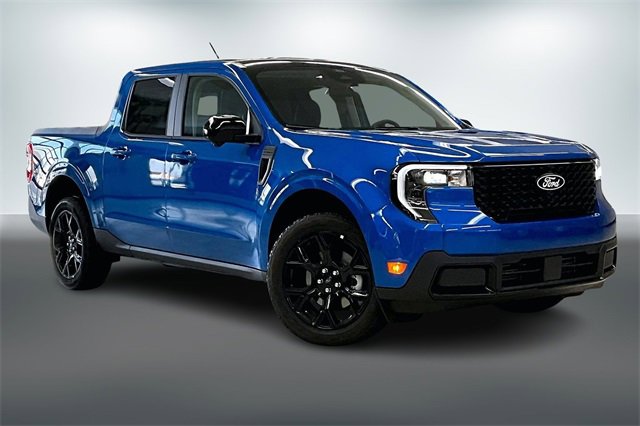 New 2026 Ford Maverick Lariat w/ Black Appearance Package