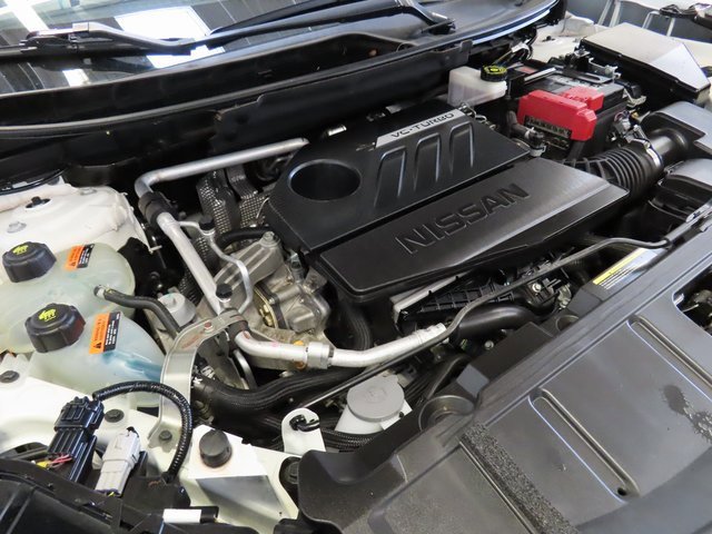 Used 2023 Nissan Rogue S image 34