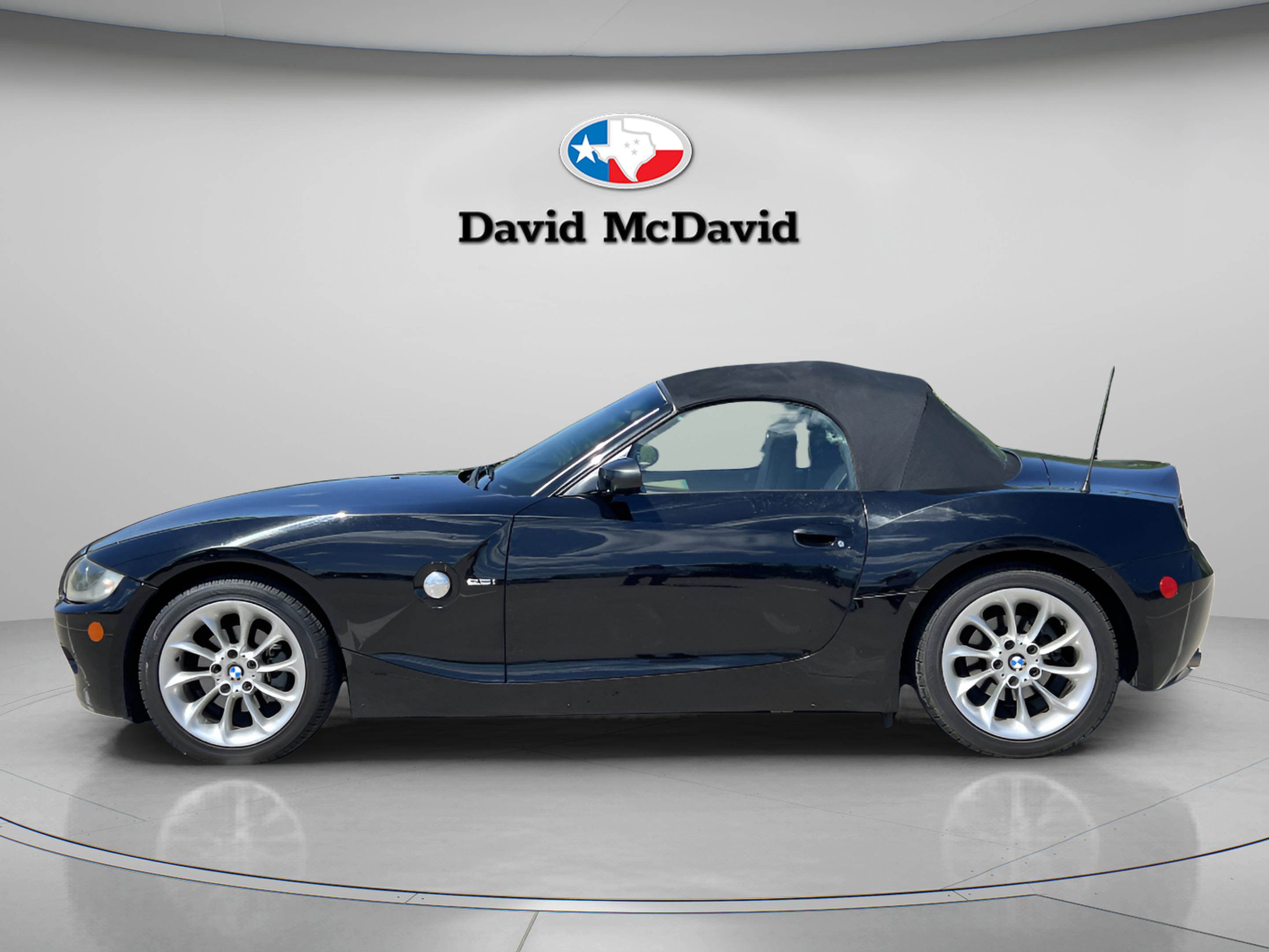 Used 2005 BMW Z4 2.5i image 6