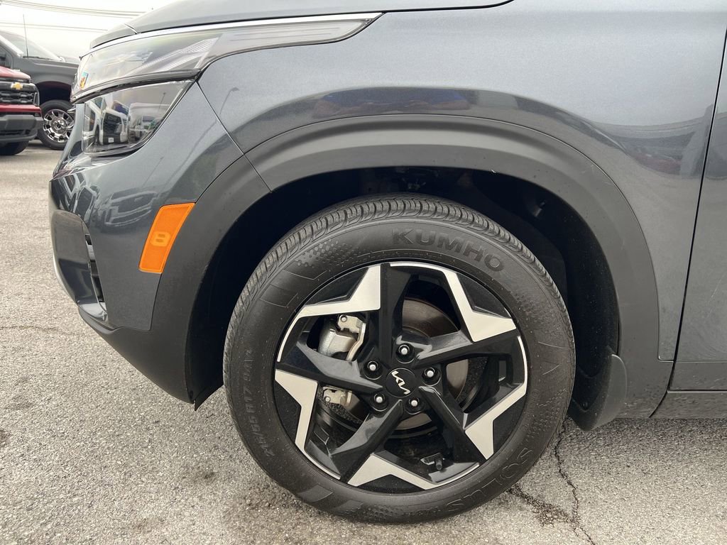 Used 2025 Kia Seltos EX w/ EX Sunroof Package FWD image 10