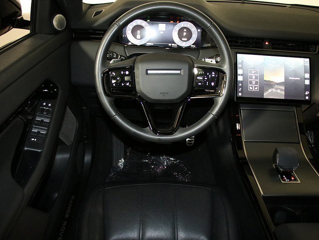 Used 2024 Land Rover Range Rover Evoque Dynamic SE image 3