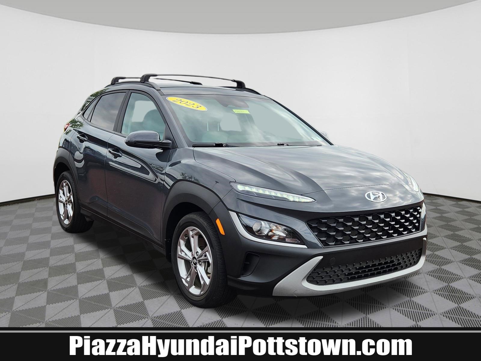 Used 2023 Hyundai Kona SEL AWD/4WD image 1