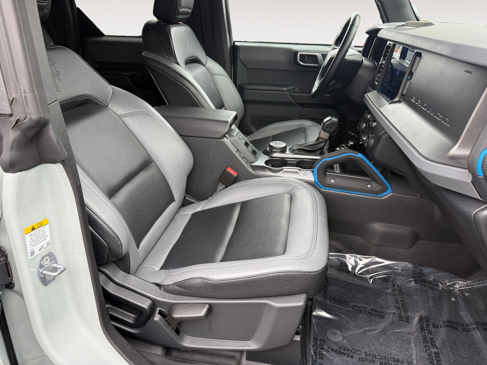 Used 2024 Ford Bronco Black Diamond image 19