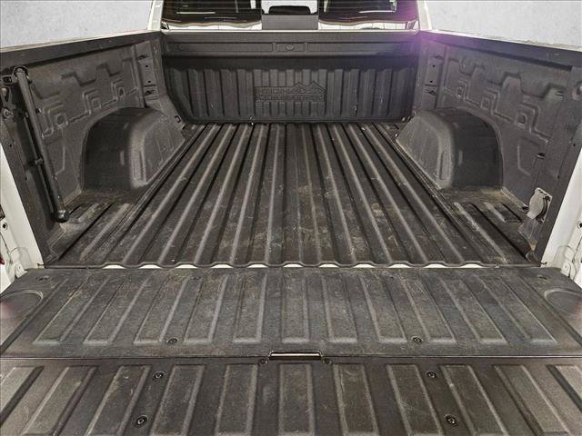 Used 2024 Chevrolet Silverado 1500 High Country w/ High Country Premium Package AWD/4WD image 6
