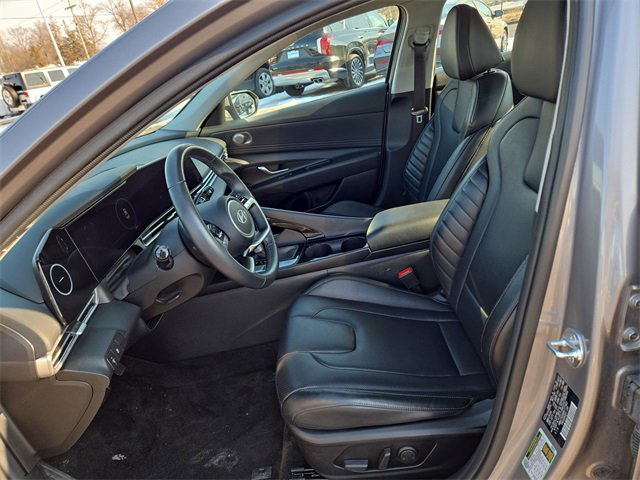 Certified 2024 Hyundai Elantra Limited image 23