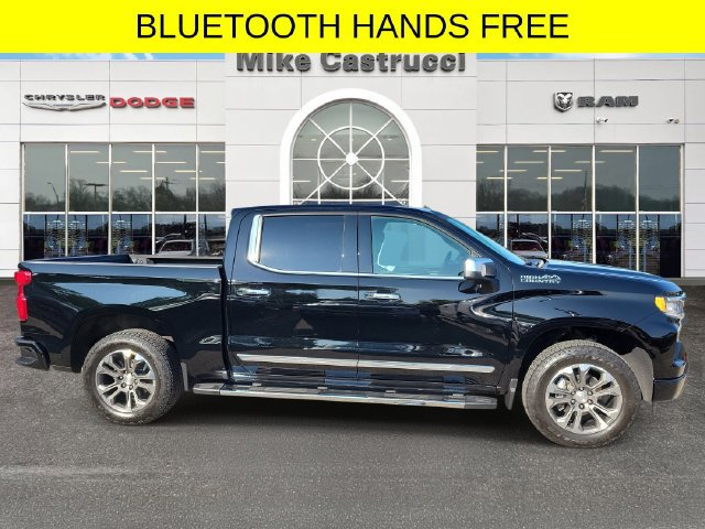 Used 2025 Chevrolet Silverado 1500 High Country AWD/4WD image 3