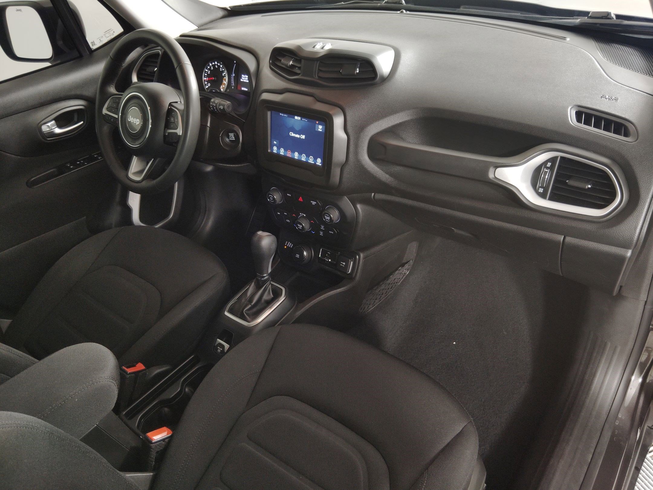 Used 2020 Jeep Renegade Latitude image 29