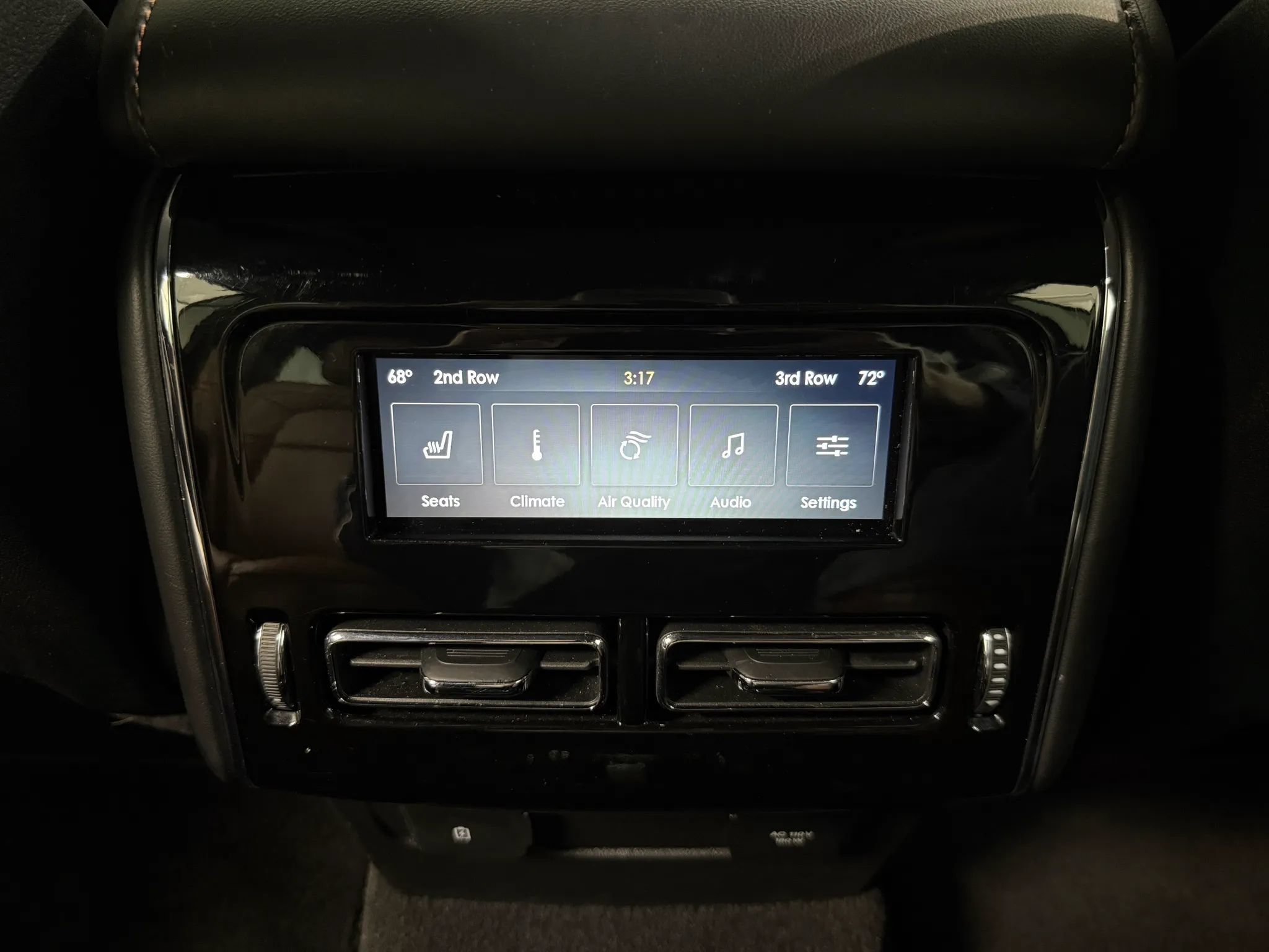 Used 2022 Lincoln Aviator Reserve w/ Equipment Group 201A AWD/4WD image 21