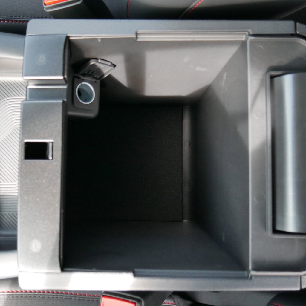 New 2026 Ford Explorer ST-Line image 32