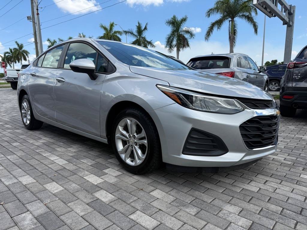 Used 2019 Chevrolet Cruze LS w/ LS Convenience Package