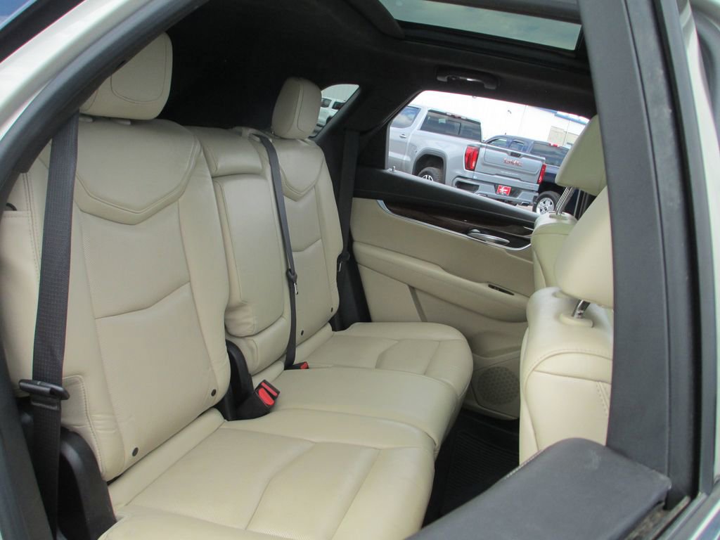 Used 2017 Cadillac XT5 Premium Luxury FWD image 23