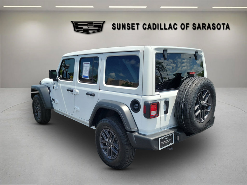 Used 2025 Jeep Wrangler Unlimited Sport AWD/4WD image 6