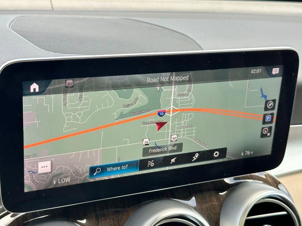 Used 2022 Mercedes-Benz GLC 300 image 11