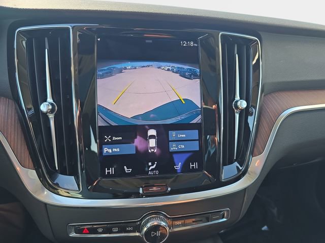 Used 2021 Volvo S60 T6 Momentum w/ Premium Package image 26