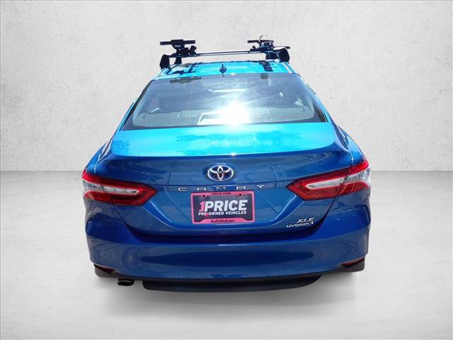 Used 2020 Toyota Camry XLE w/ Sunroof Package FWD video 3