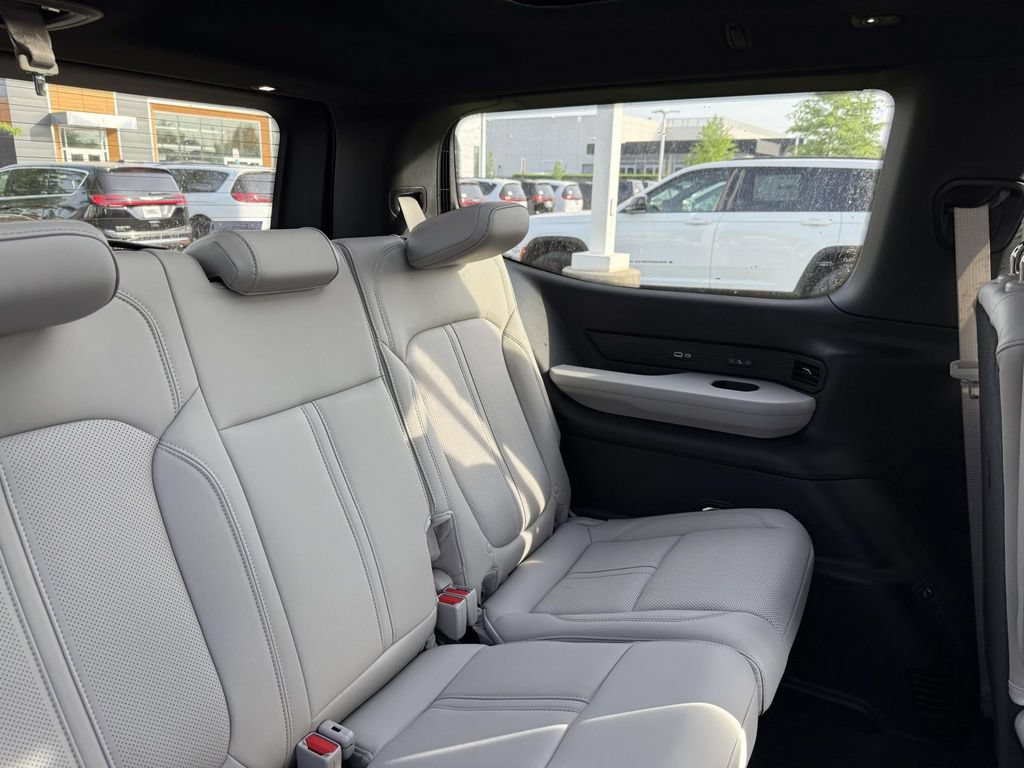 New 2026 Jeep Grand Wagoneer Limited AWD/4WD image 17