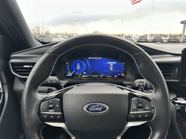 Used 2022 Ford Explorer ST w/ ST Street Pack image 18