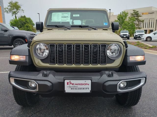 New 2026 Jeep Gladiator Sport AWD/4WD image 9