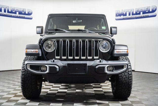 Used 2020 Jeep Wrangler Unlimited Sahara image 2