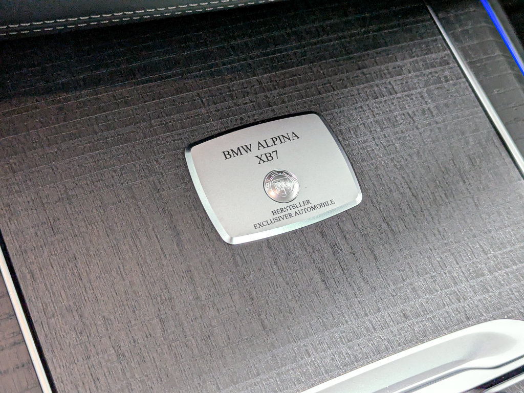 Used 2026 BMW ALPINA XB7 AWD/4WD image 43