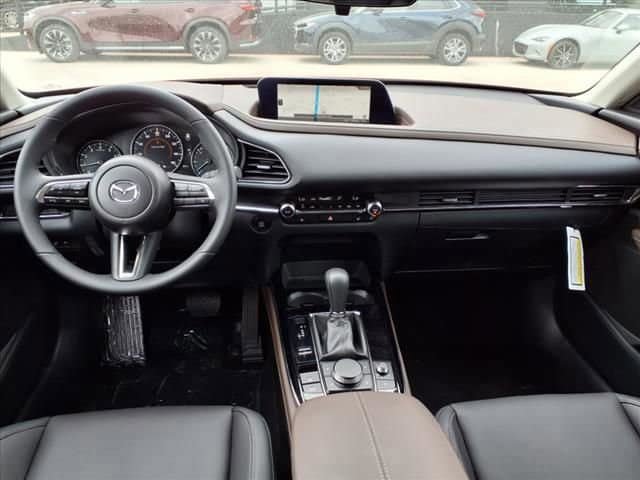New 2025 MAZDA CX-30 AWD 2.5 S w/ Premium Package image 3