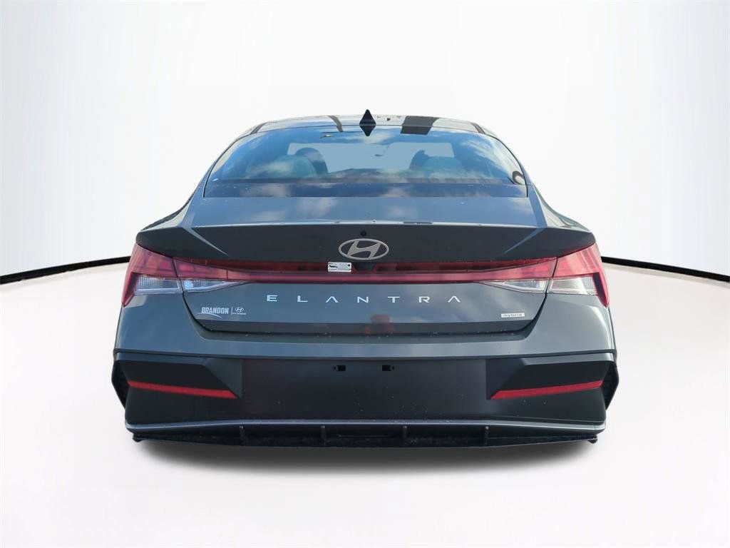 New 2026 Hyundai Elantra Limited image 6