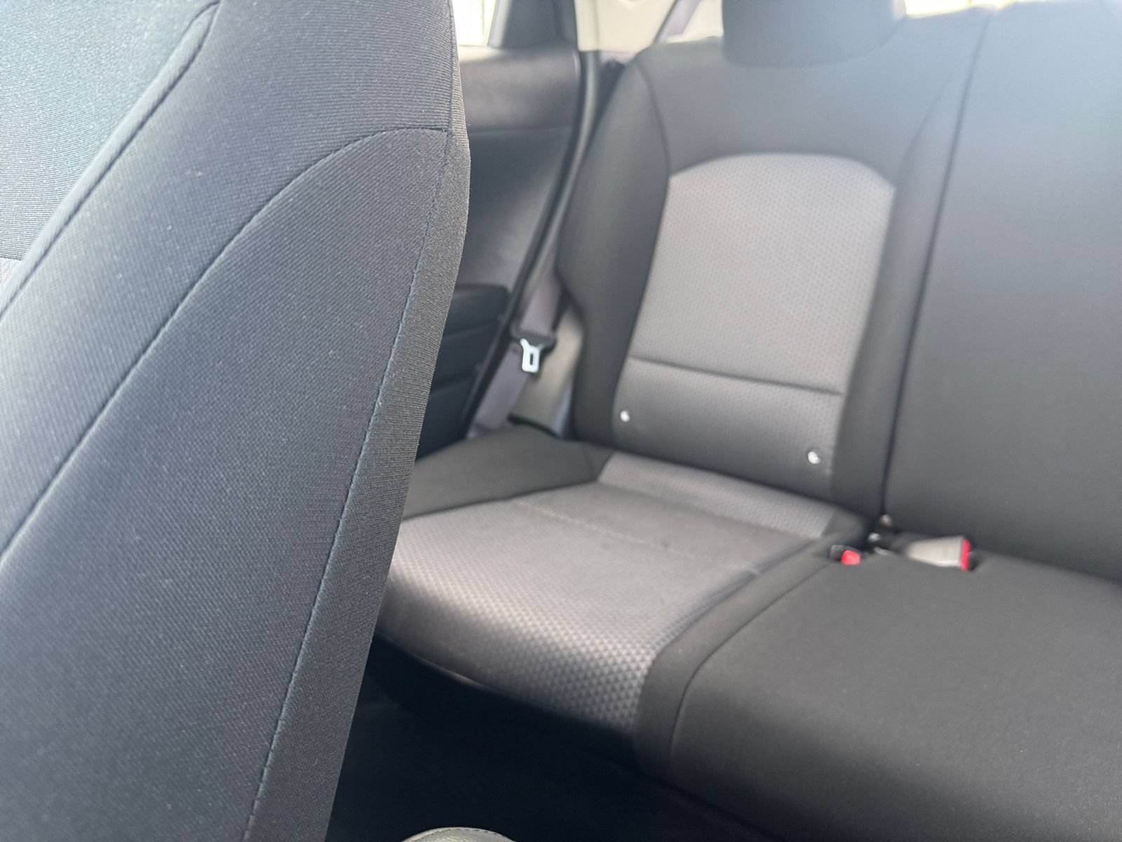 Used 2025 Kia Soul LX w/ LX Technology Package FWD image 37
