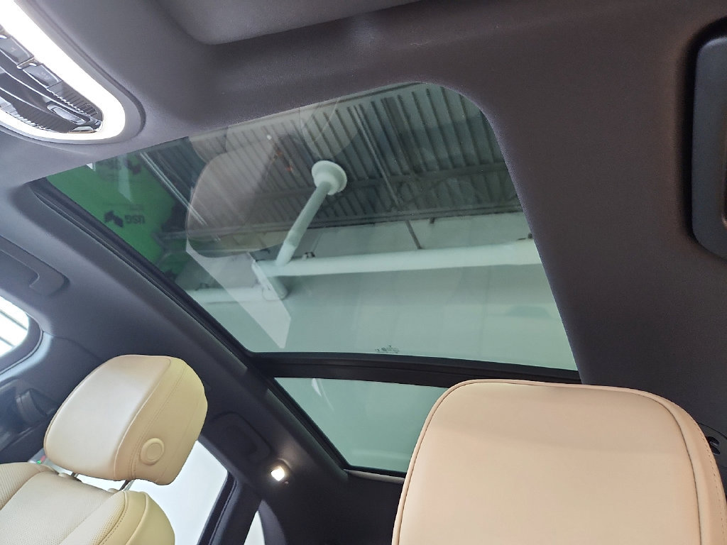 New 2026 Porsche Macan S AWD/4WD image 14