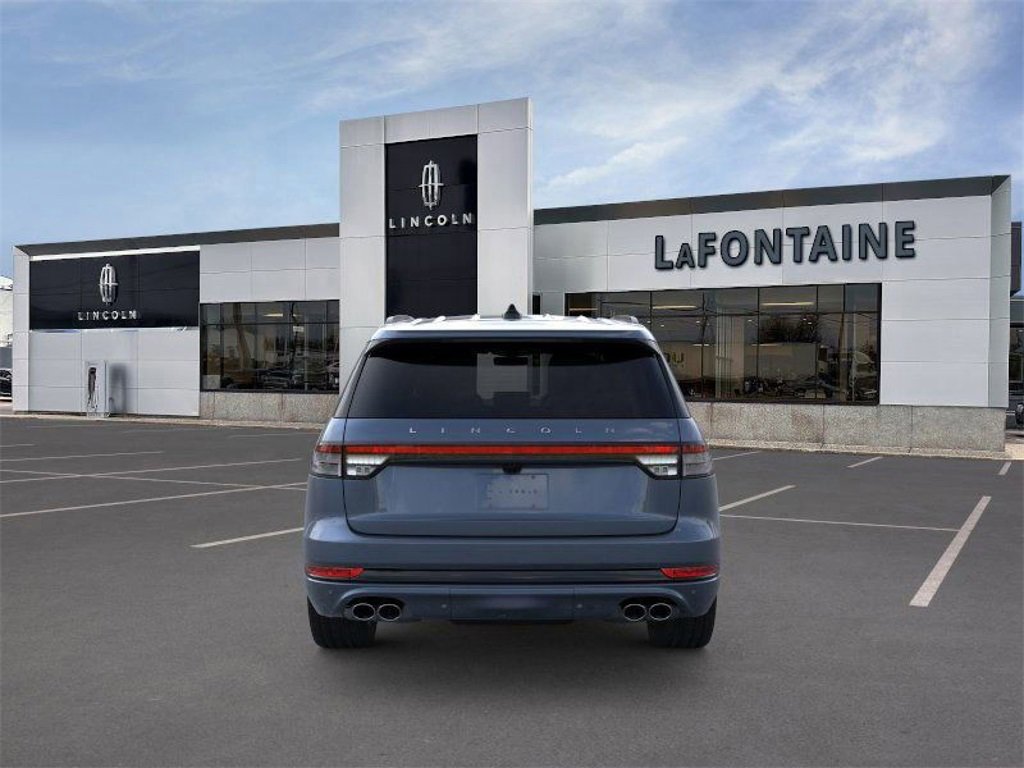 New 2026 Lincoln Aviator AWD w/ Jet Appearance Package image 5