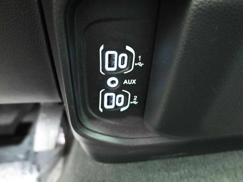 Used 2022 RAM 1500 Laramie AWD/4WD image 23